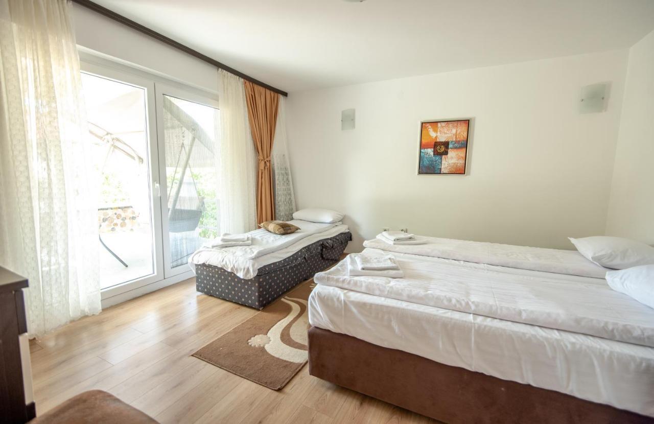 Apartman Mira SJJ Esterno foto